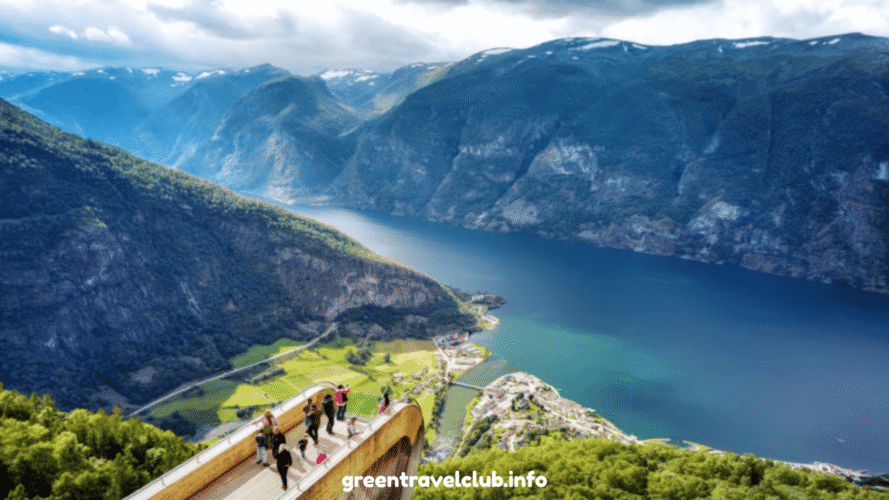 greentravelclub.info